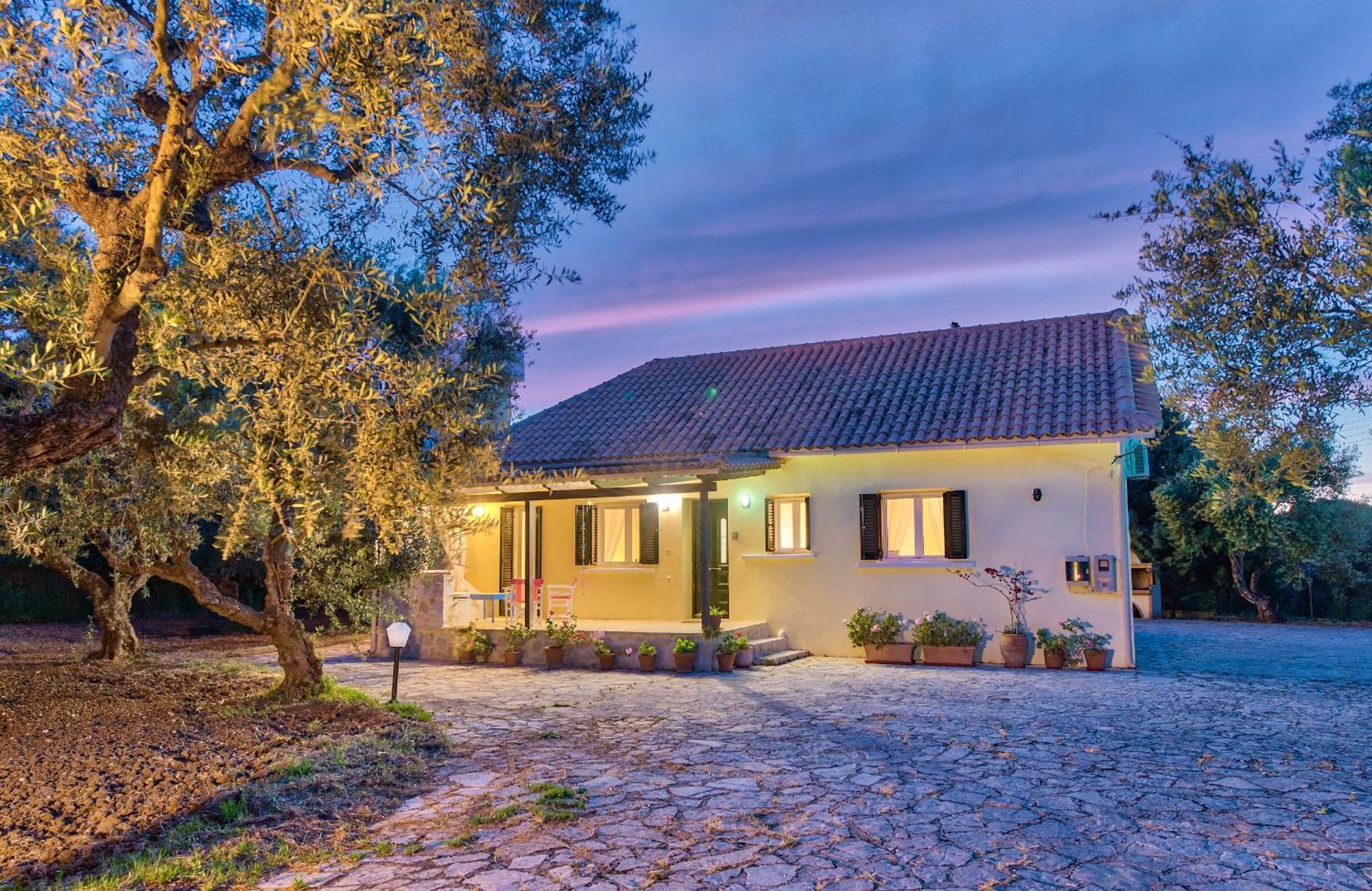 Olivegrove Villa - Nestled In Olive Trees With Private Pool, By Zantewize トラガキオン エクステリア 写真