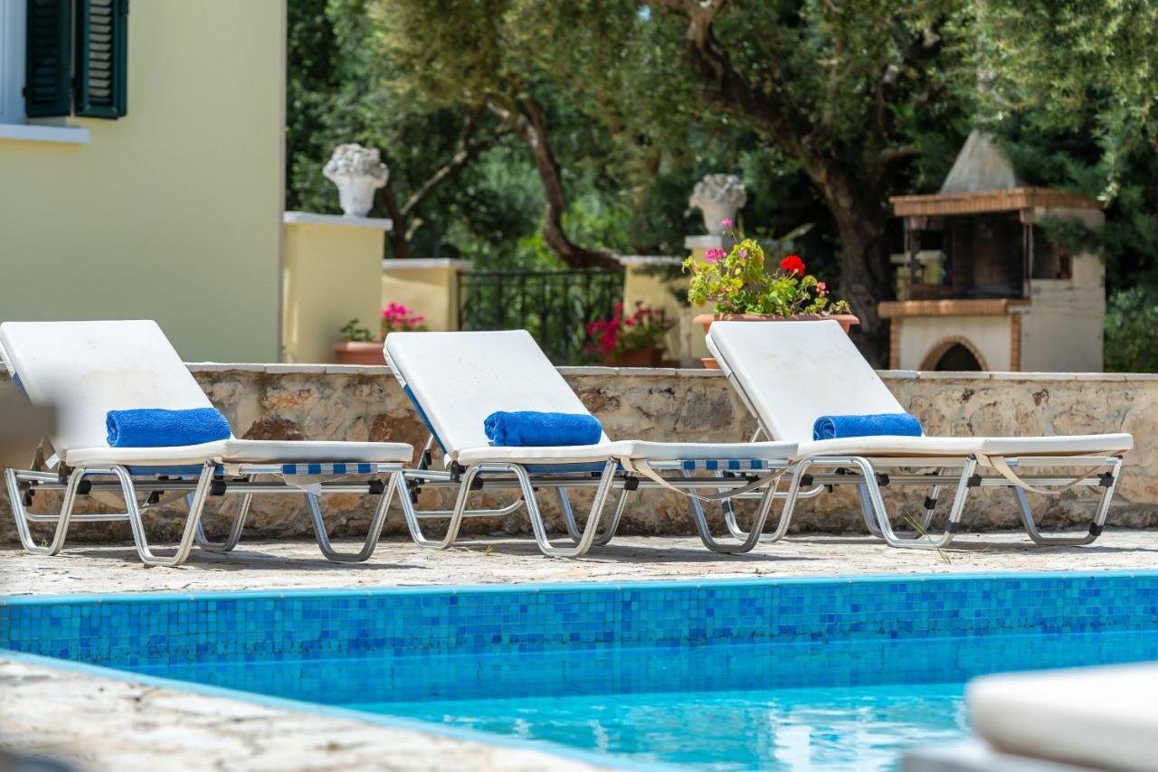 Olivegrove Villa - Nestled In Olive Trees With Private Pool, By Zantewize トラガキオン エクステリア 写真