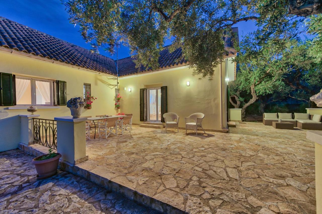 Olivegrove Villa - Nestled In Olive Trees With Private Pool, By Zantewize トラガキオン エクステリア 写真