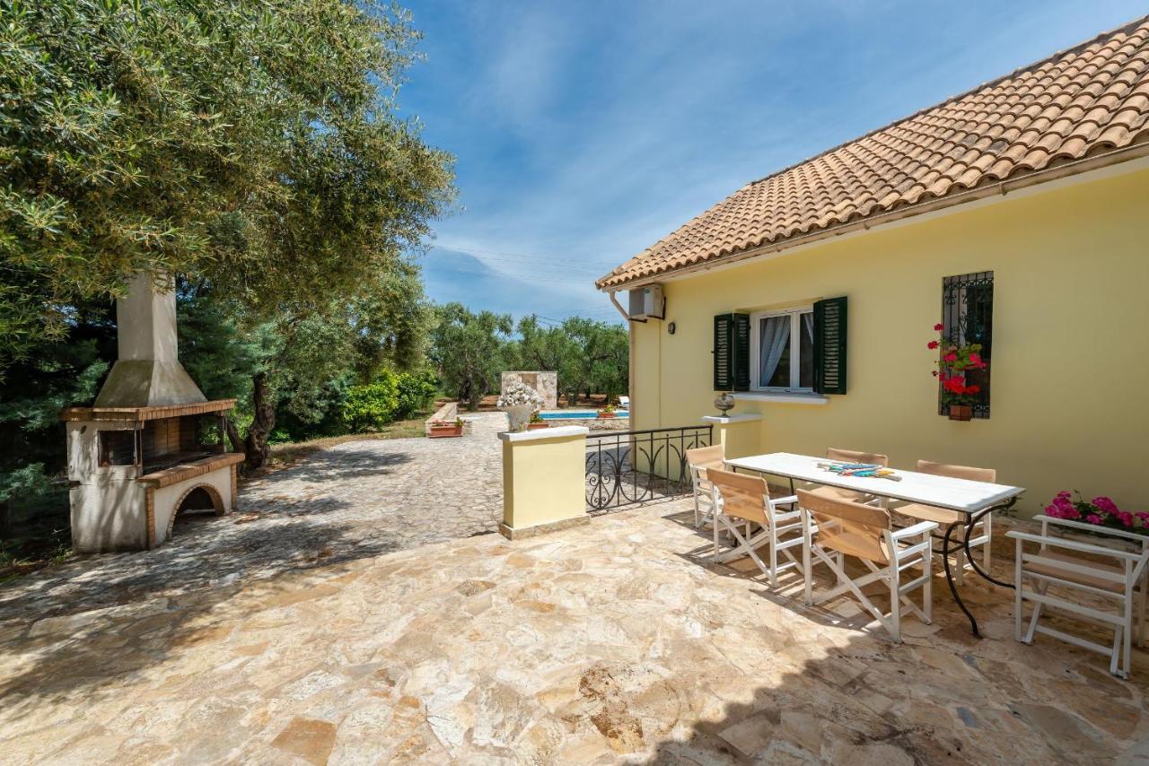 Olivegrove Villa - Nestled In Olive Trees With Private Pool, By Zantewize トラガキオン エクステリア 写真